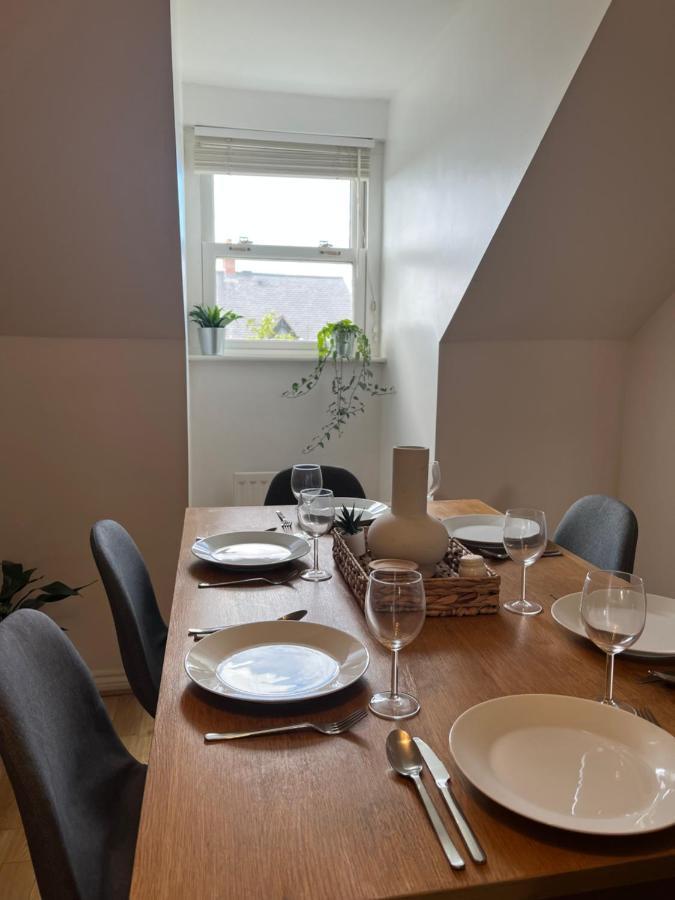 Homely 2 Story Cathedral City Apartment Дарем Экстерьер фото